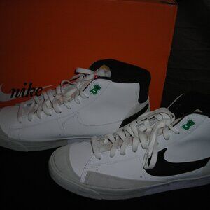 NIKE MENS BLAZER MID 77 WHITE SIZE 12